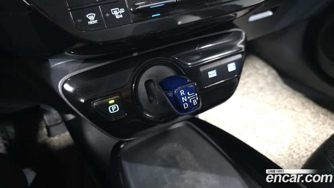 Toyota Prius 2021 из KR, фото 8