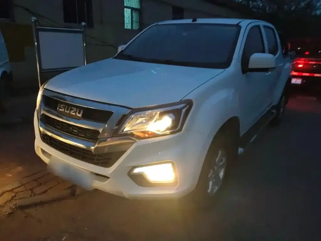Isuzu RE-MAX