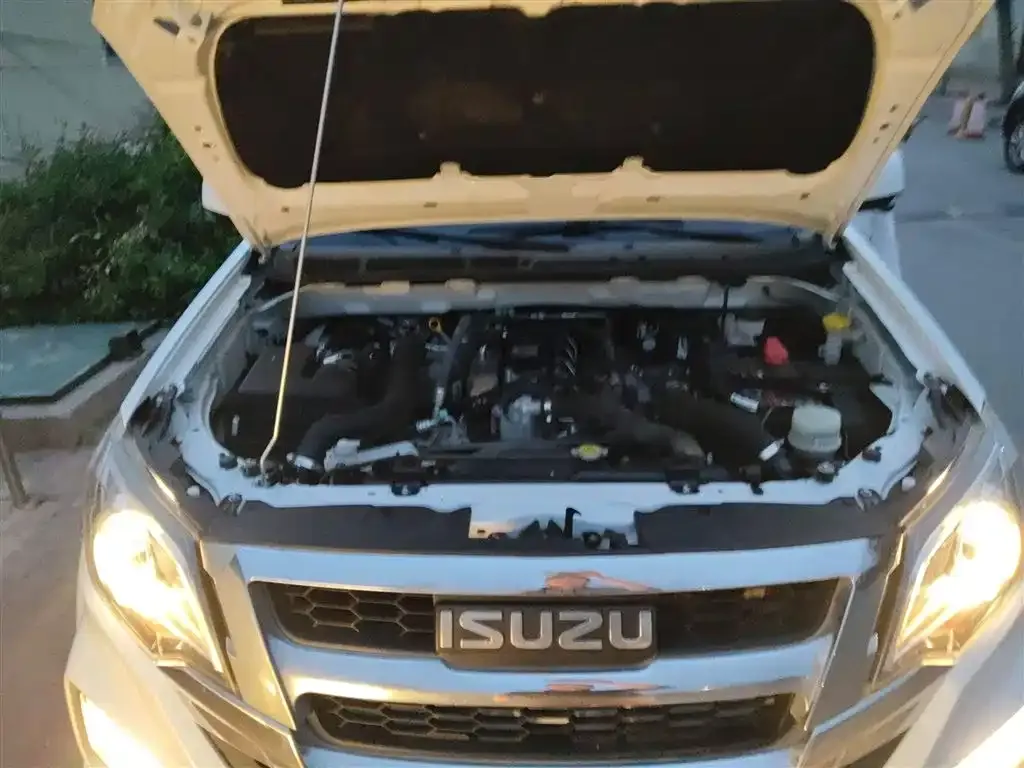 Isuzu RE-MAX 2022 из CN, фото 7