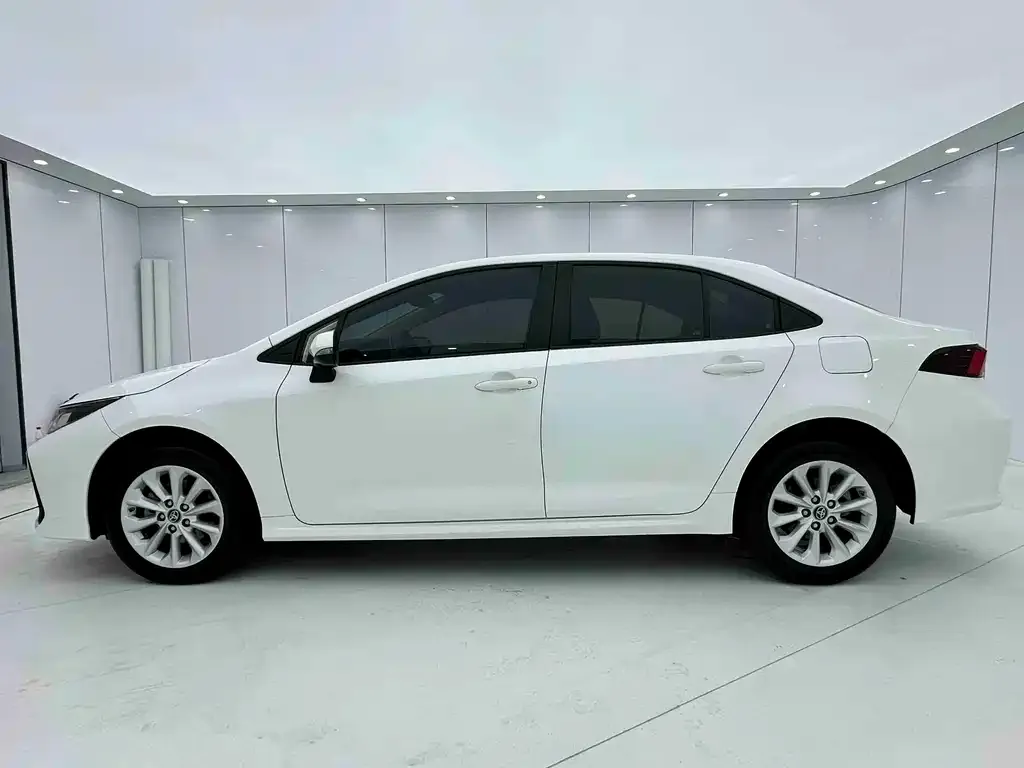 Toyota Corolla 2022 из CN, фото 9
