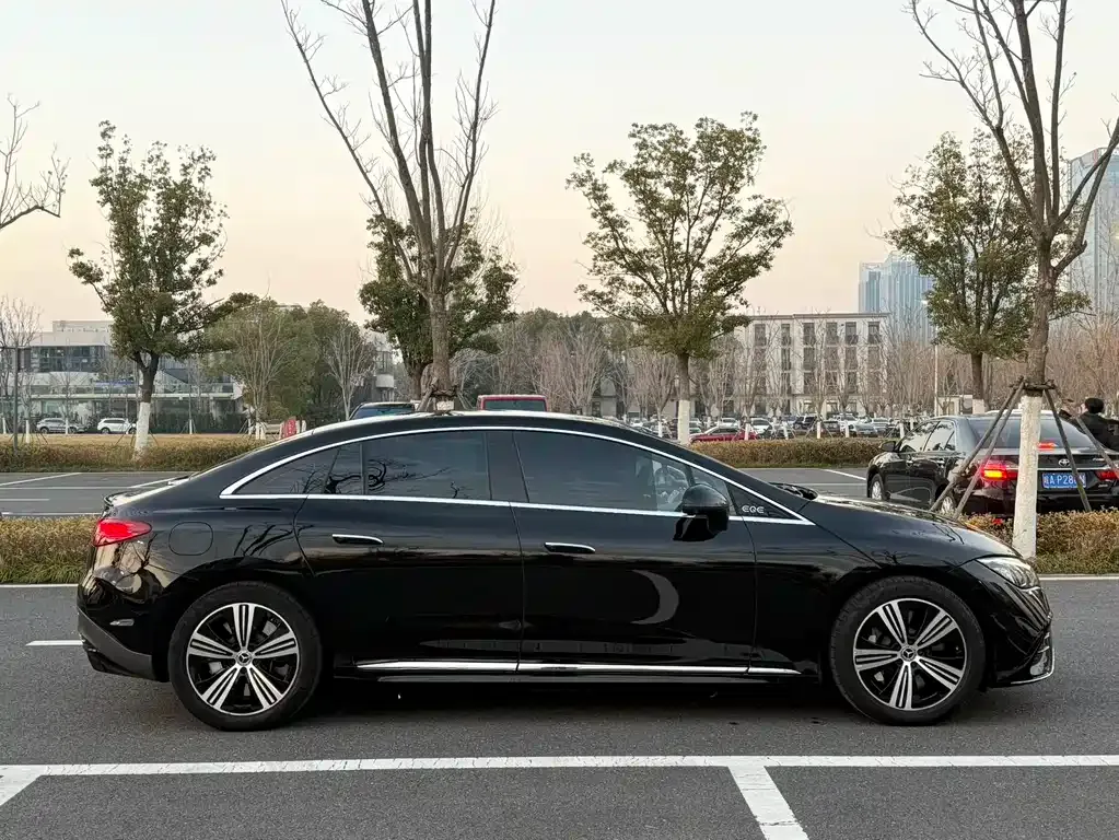 Mercedes-Benz EQE 2024 из CN, фото 5