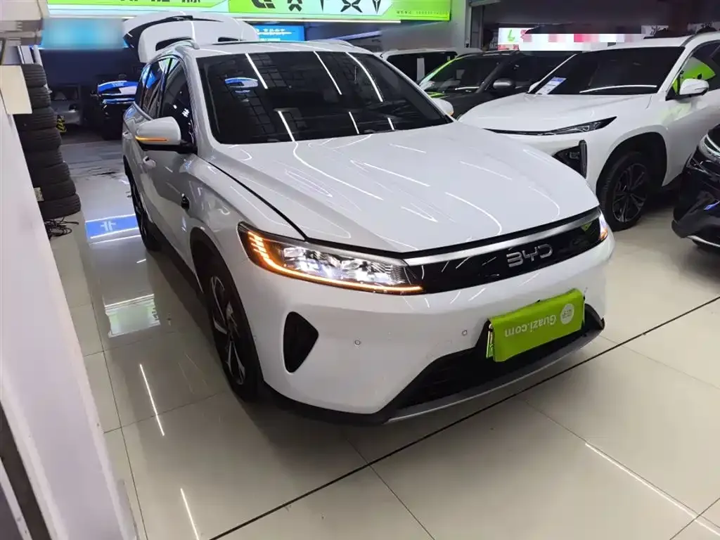BYD Seal 05 DM-i — фото 3