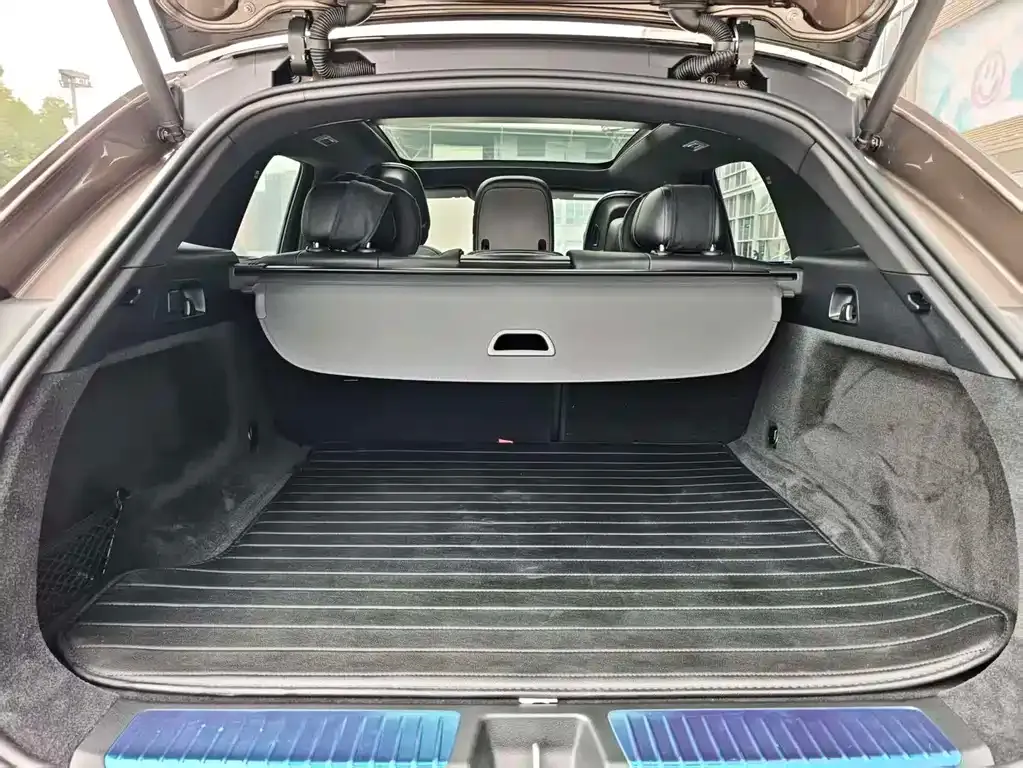 Mercedes-Benz EQE SUV 2023 из CN, фото 3