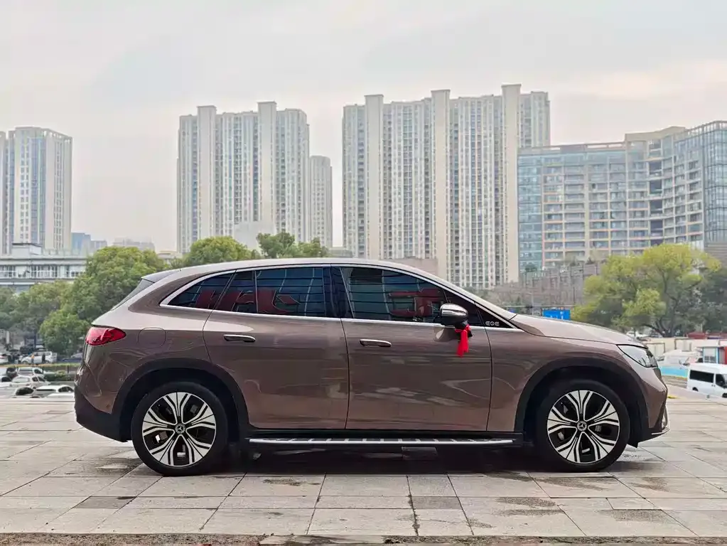 Mercedes-Benz EQE SUV 2023 из CN, фото 5