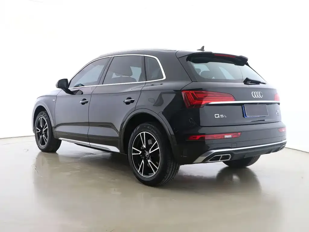 Audi Q5L 2022 из CN, фото 4