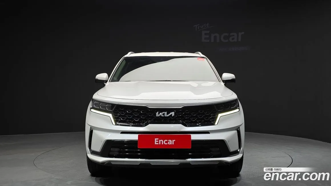 Kia Sorento — фото 6