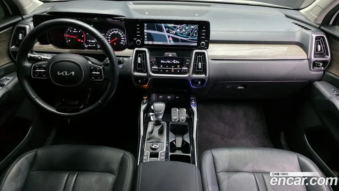 Kia Sorento — фото 7
