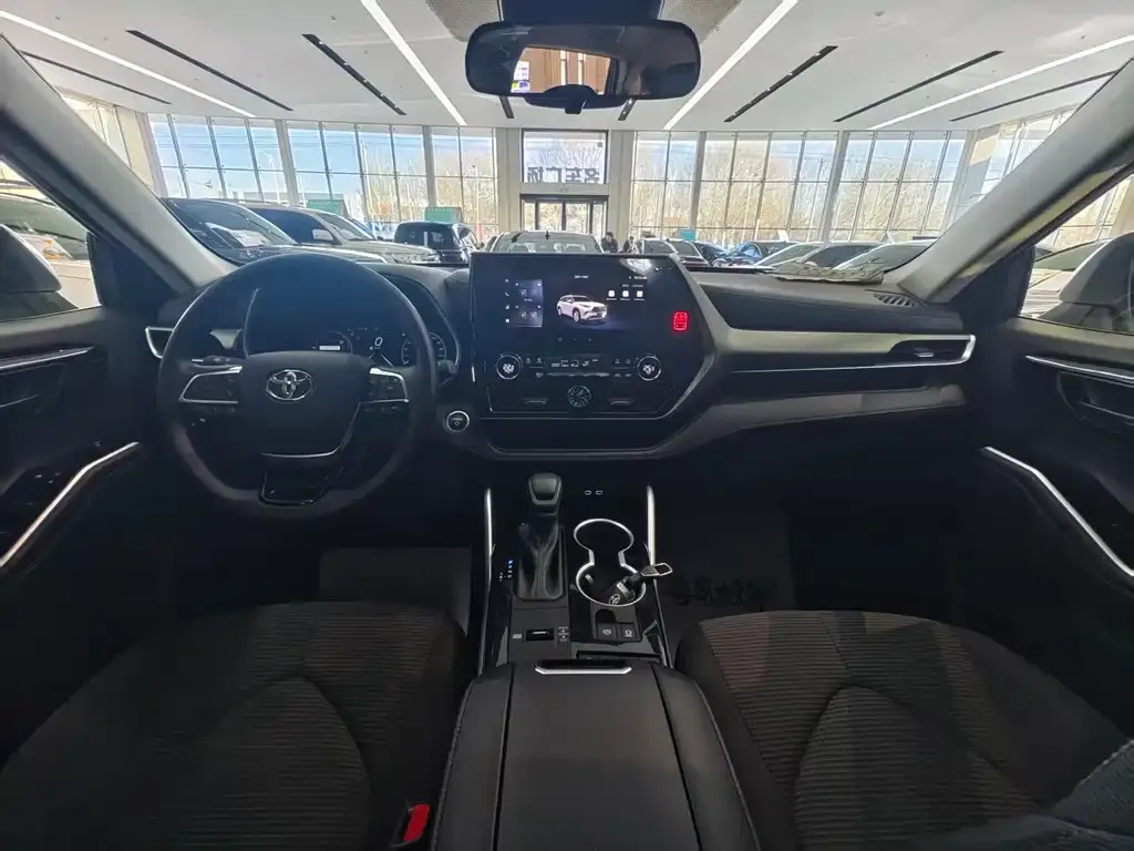 Toyota Highlander 2024 из CN, фото 5