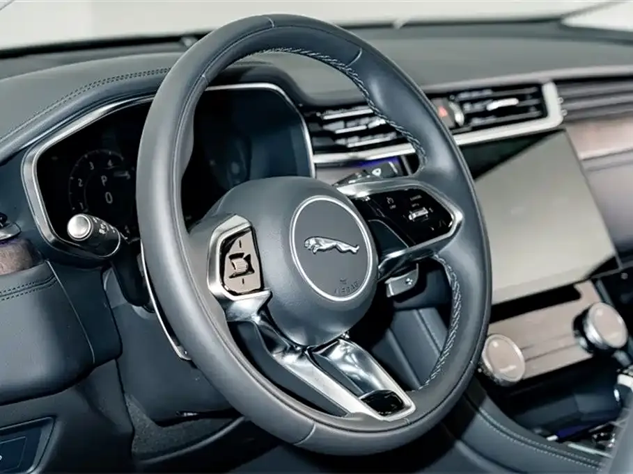 Jaguar XFL 2025 из CN, фото 9
