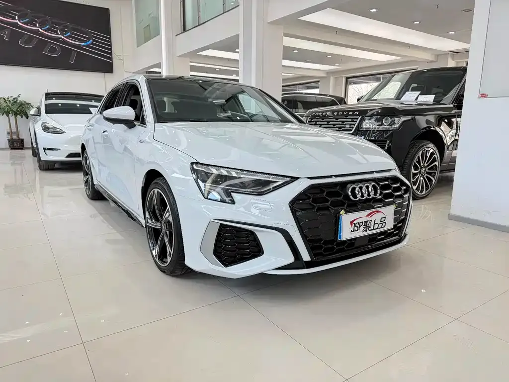 Audi A3 — фото 9