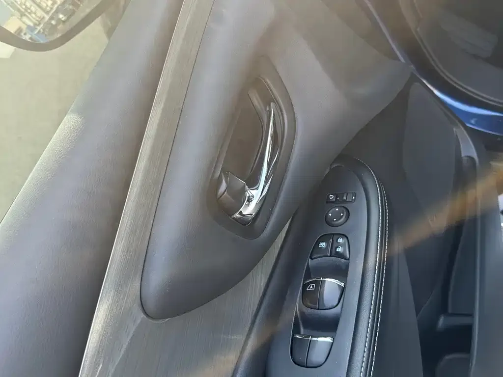 Nissan Murano — фото 2