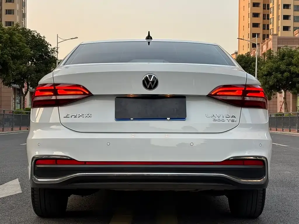 Volkswagen Lavida 2024 из CN, фото 5