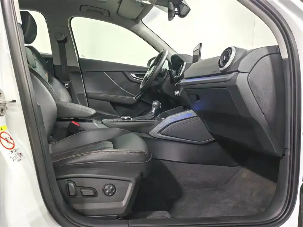 Audi Q2L 2024 из CN, фото 10