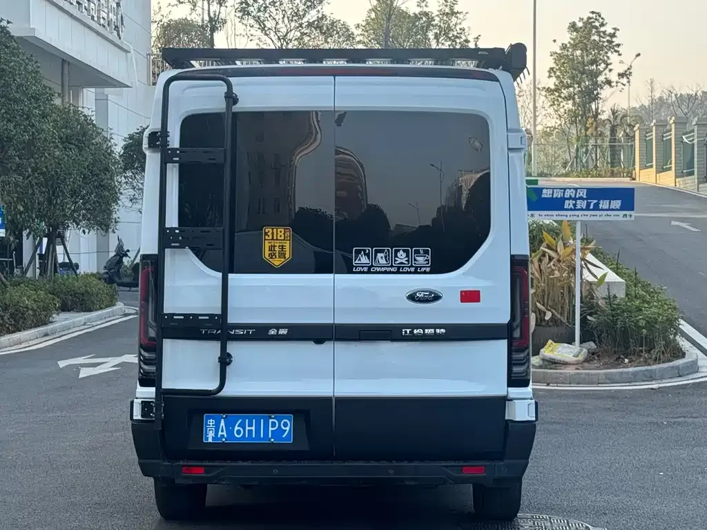 Ford Transit T8 2024 из CN, фото 9