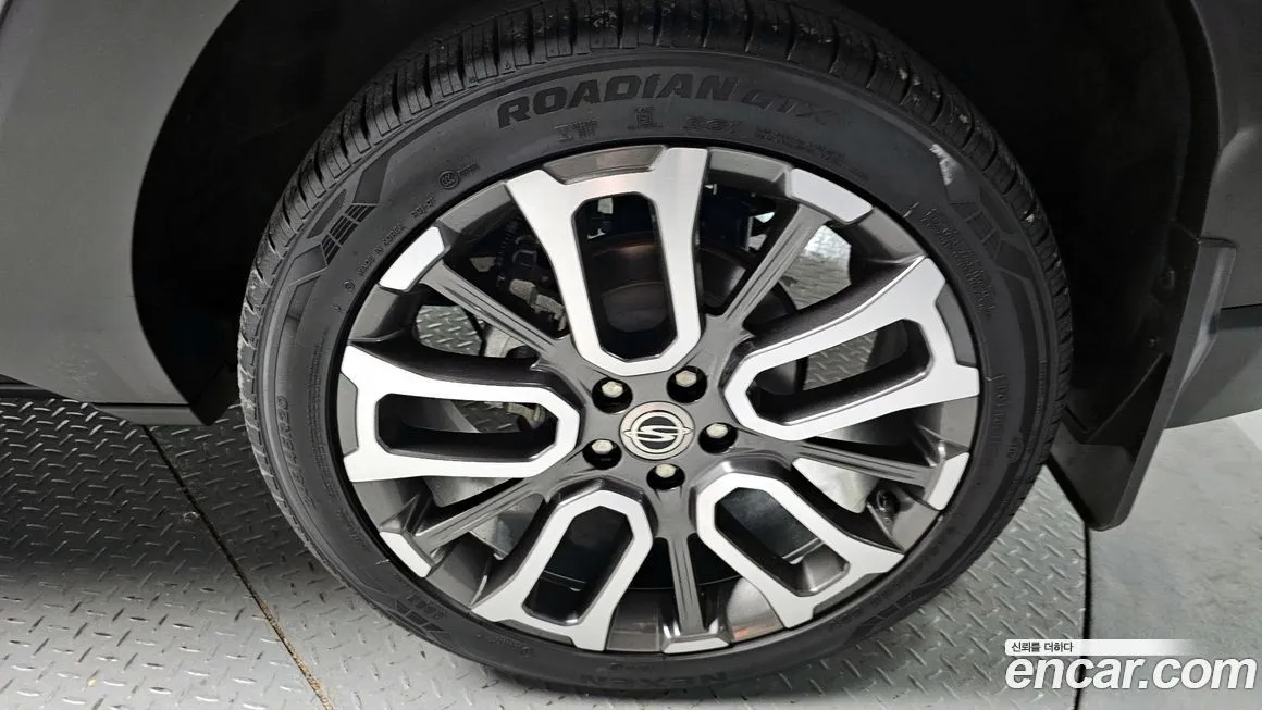 KG Mobility (Ssangyong) Torres — фото 6