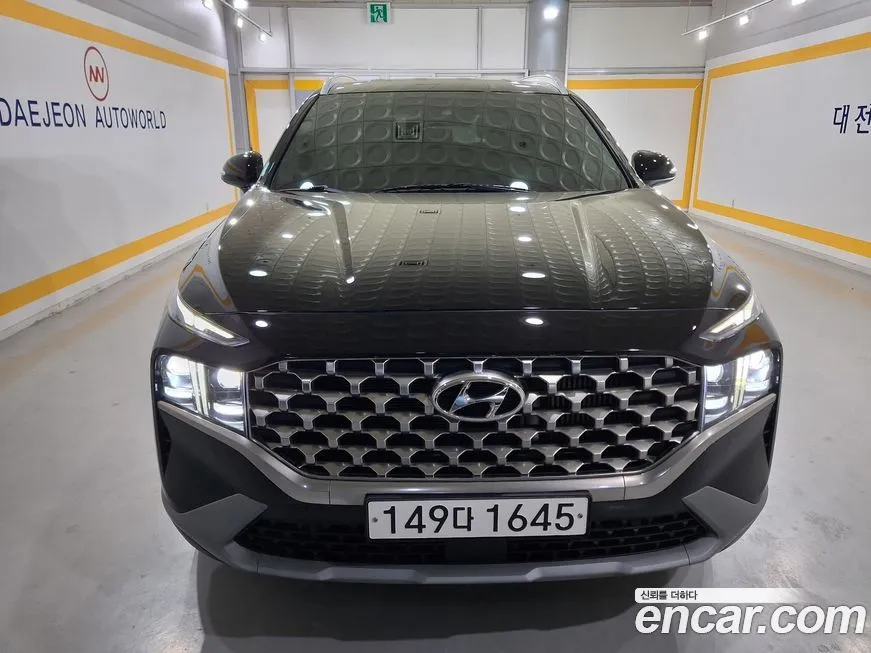Hyundai Santafe — фото 1