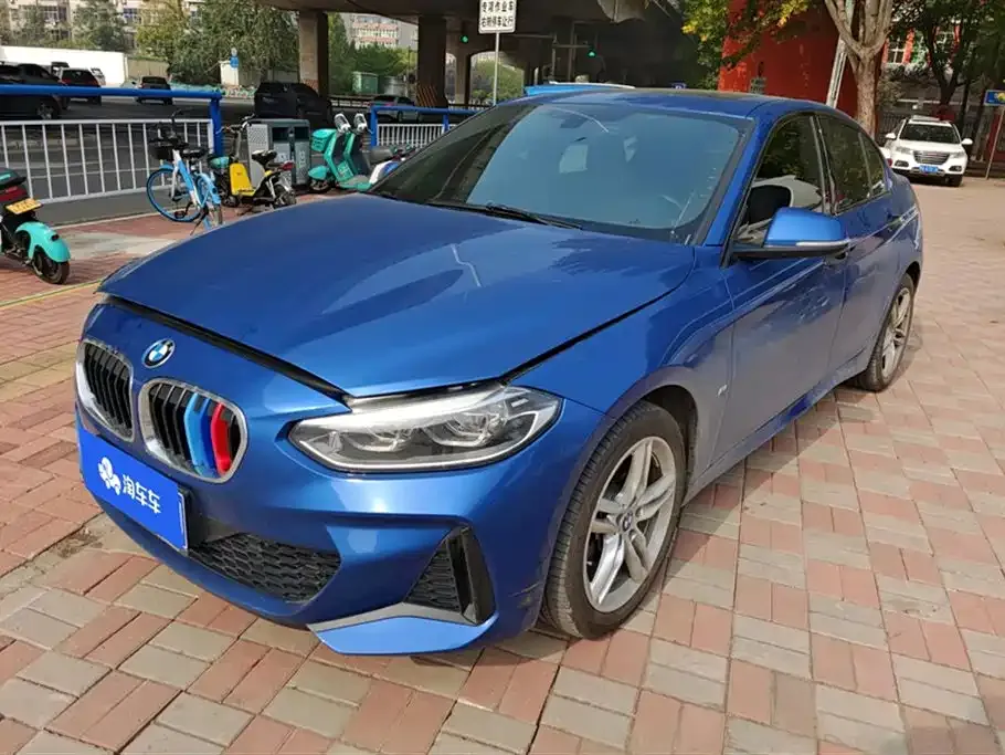 BMW 1 Series — фото 1