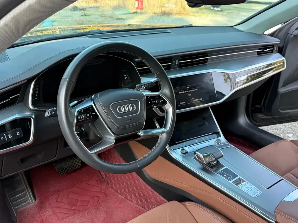 Audi A7L — фото 7