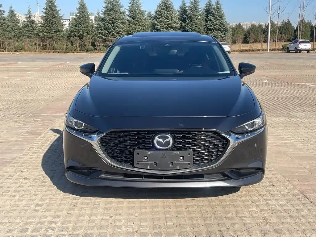 Mazda 3 Axela 2023 из CN, фото 2