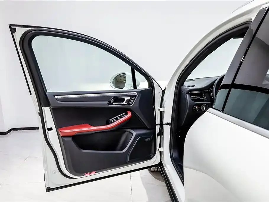 Porsche Macan 2022 из CN, фото 4