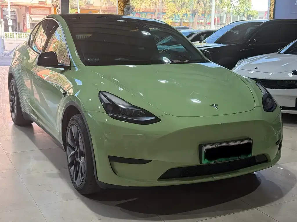Tesla Model Y — фото 3
