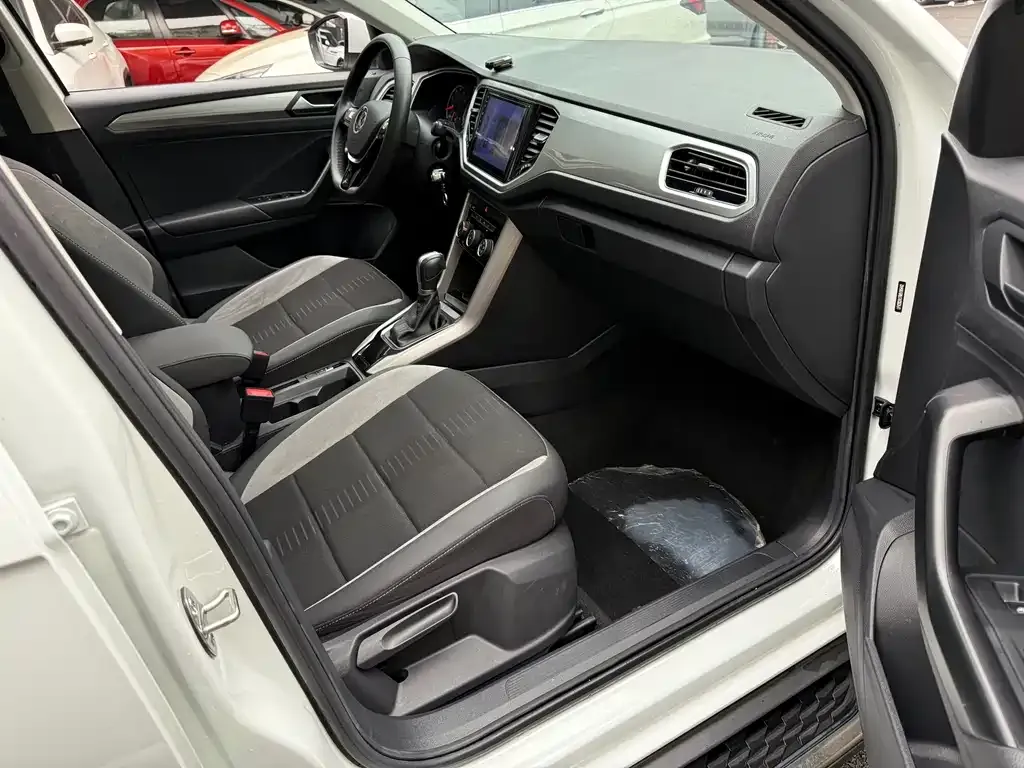 Volkswagen T-Roc 2021 из CN, фото 6