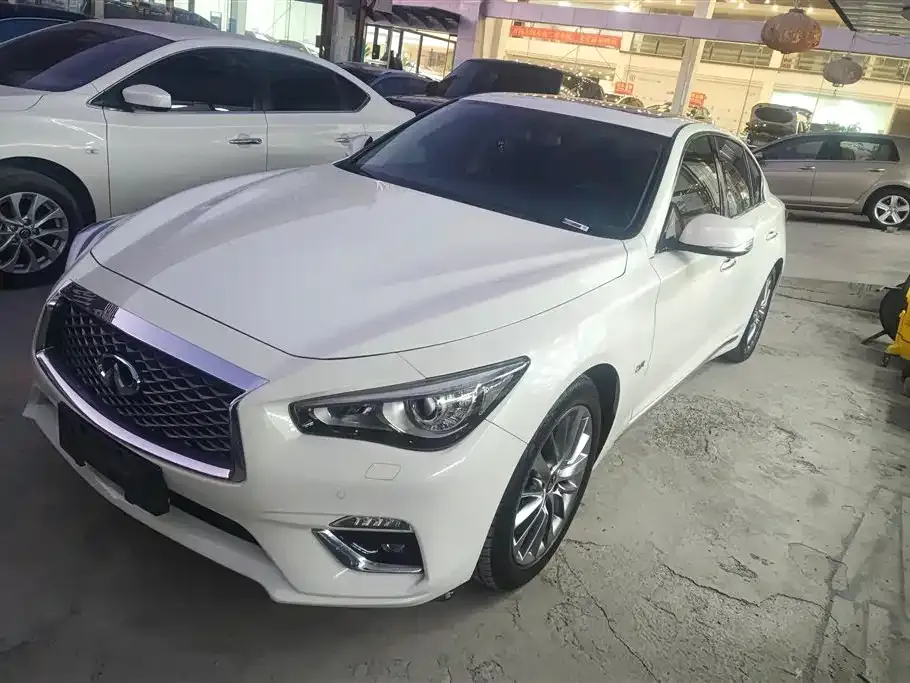 Infiniti Q50L 2021 из CN, фото 1