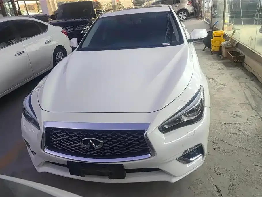 Infiniti Q50L 2021 из CN, фото 2