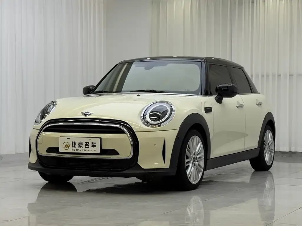 MINI Cooper (3-door) — фото 1