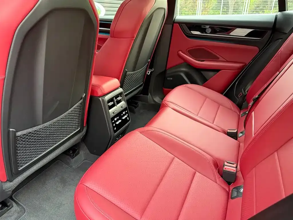 Porsche Macan EV 2025 из CN, фото 7