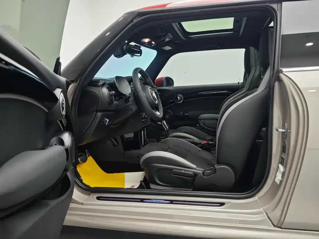 MINI JCW (John Cooper Works) 2022 из CN, фото 7