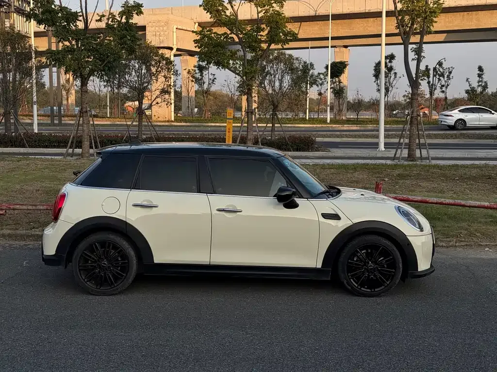 MINI Cooper (3-door) 2022 из CN, фото 7