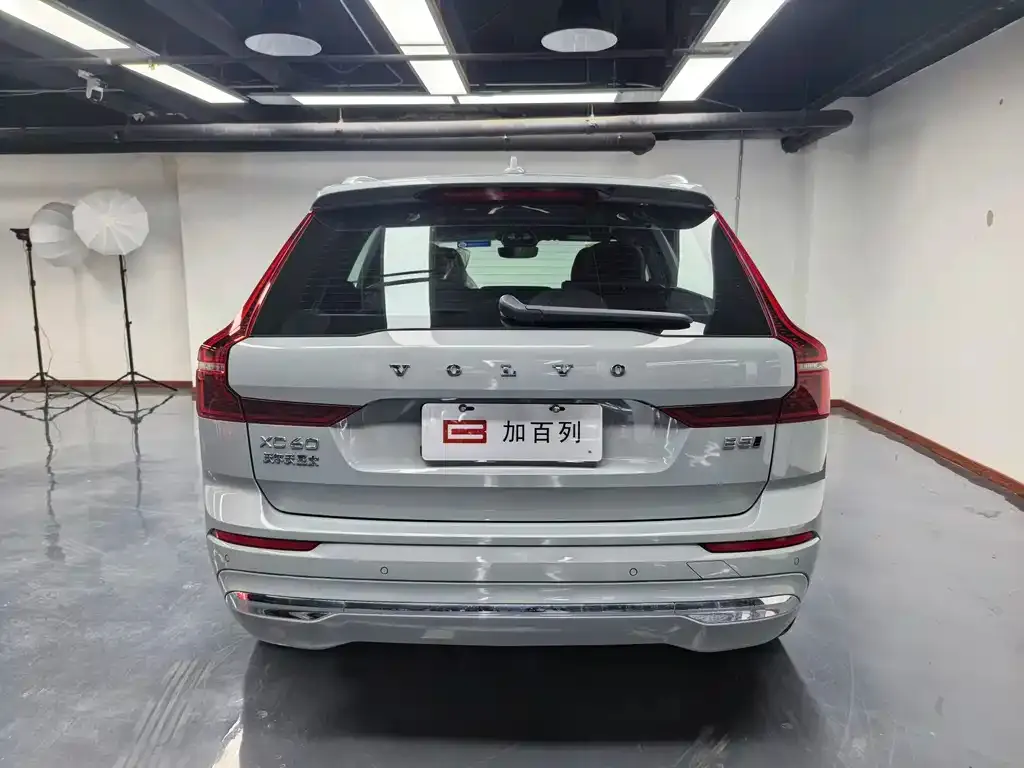 Volvo XC60 2025 из CN, фото 2