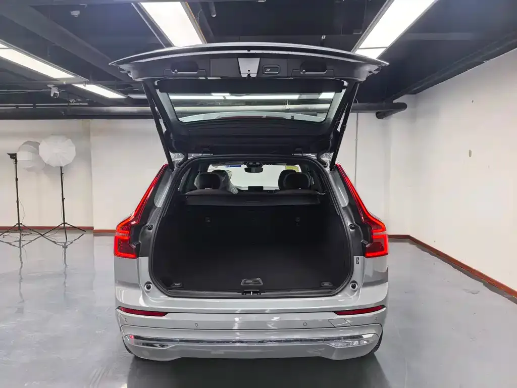 Volvo XC60 2025 из CN, фото 6