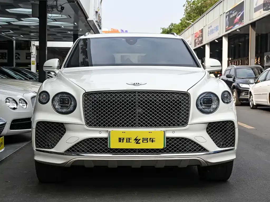 Bentley Bentayga PHEV 2022 из CN, фото 7