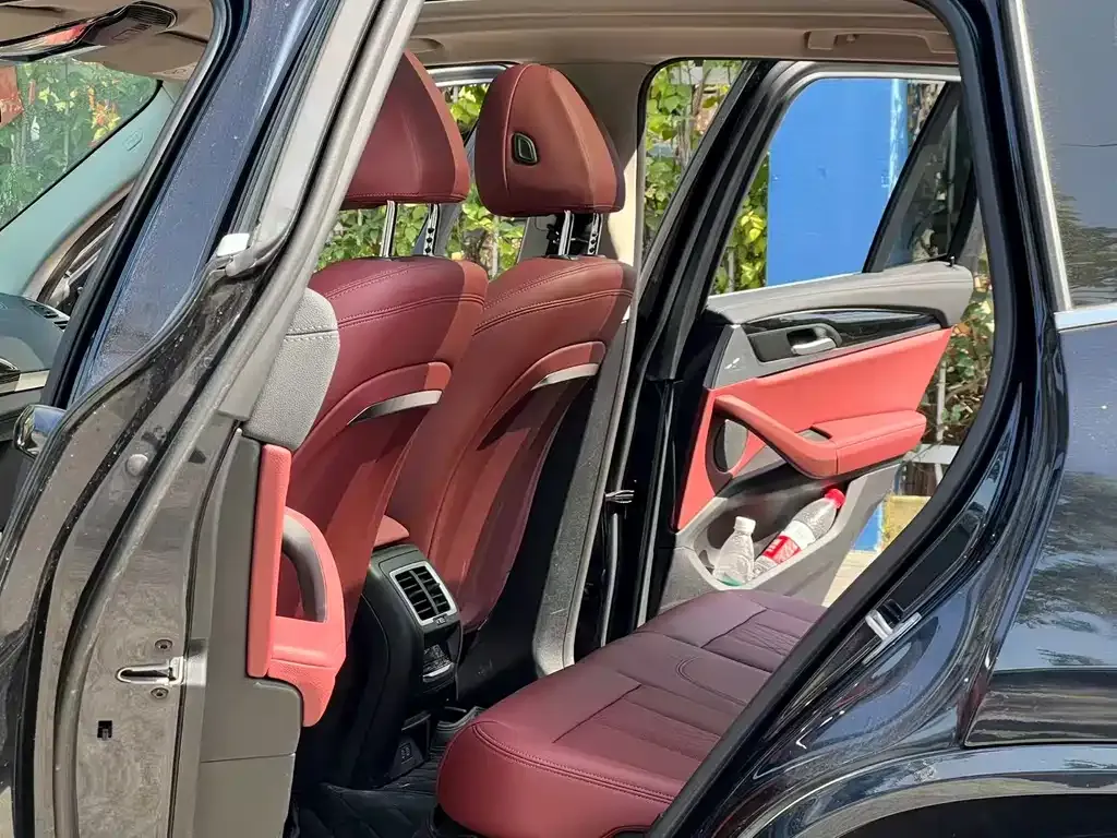 BMW X3 2023 из CN, фото 2