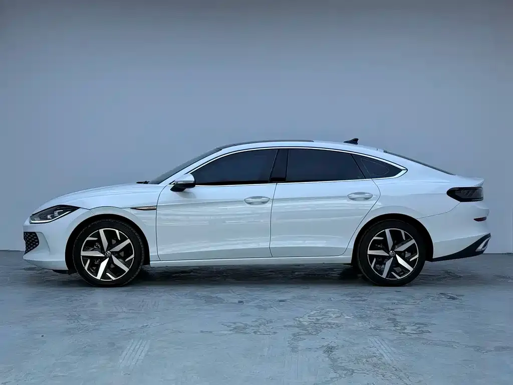 Volkswagen Lamando 2024 из CN, фото 6
