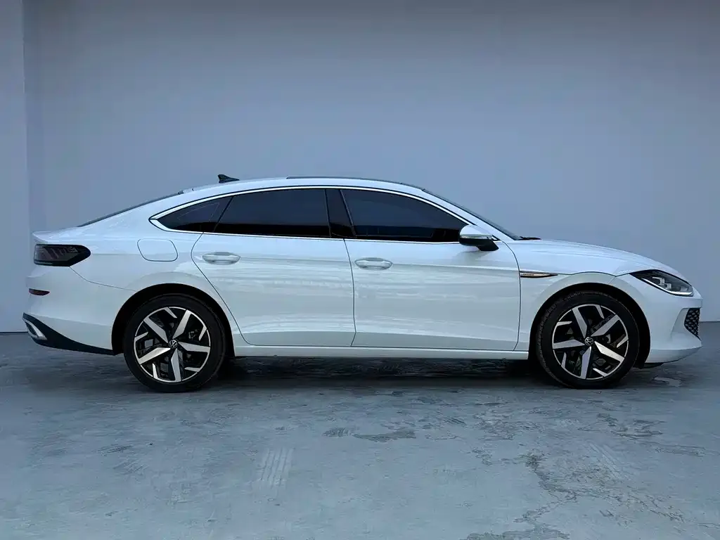 Volkswagen Lamando 2024 из CN, фото 3