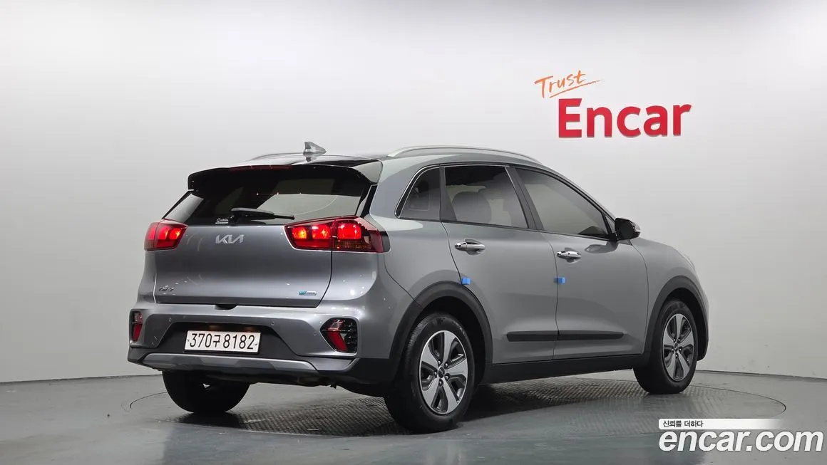 Kia Niro 2022 из KR, фото 2