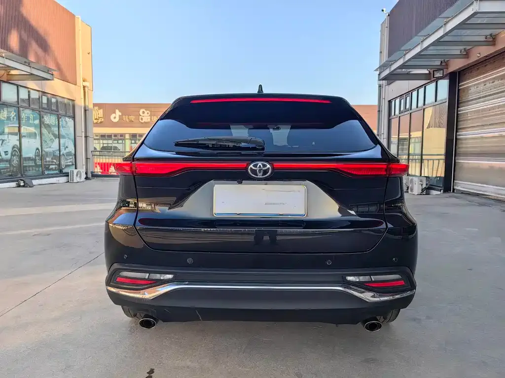 Toyota Harrier — фото 9