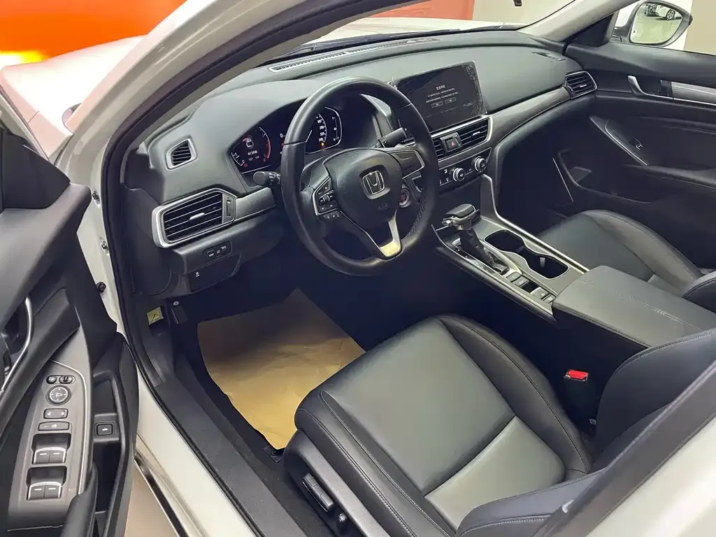 Honda Accord — фото 5