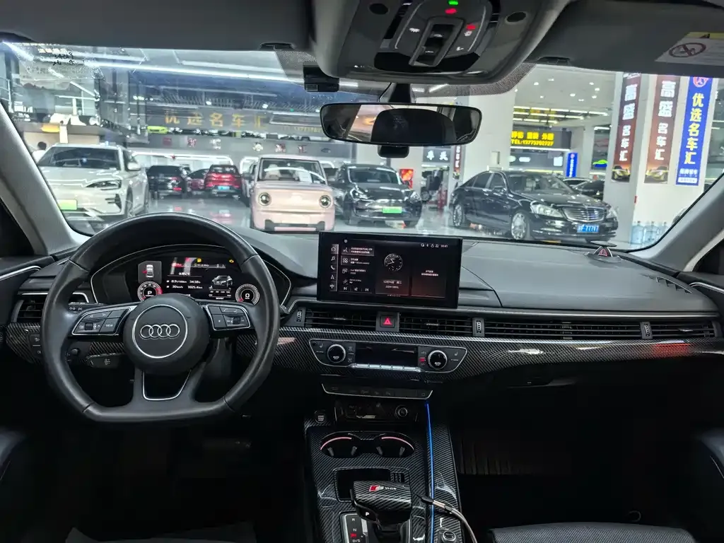 Audi A4L 2023 из CN, фото 9