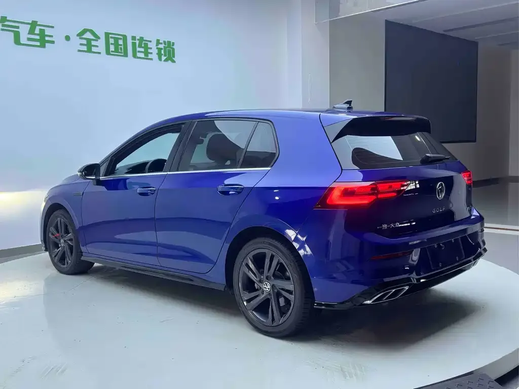 Volkswagen Golf 2022 из CN, фото 4
