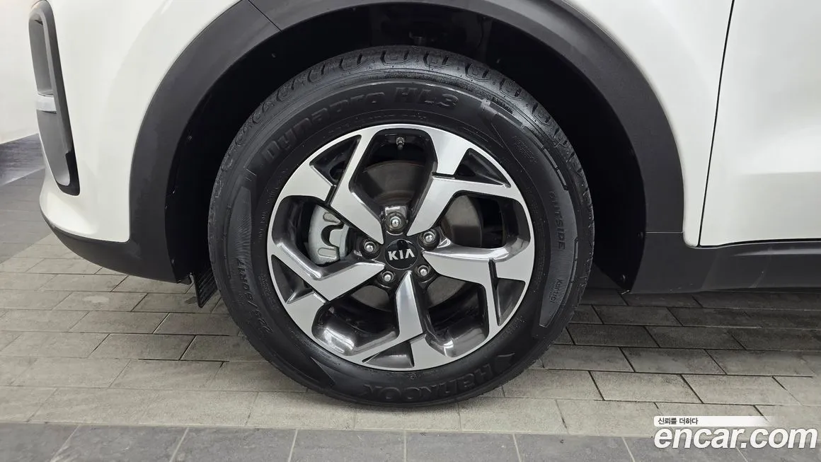 Kia Sportage — фото 6