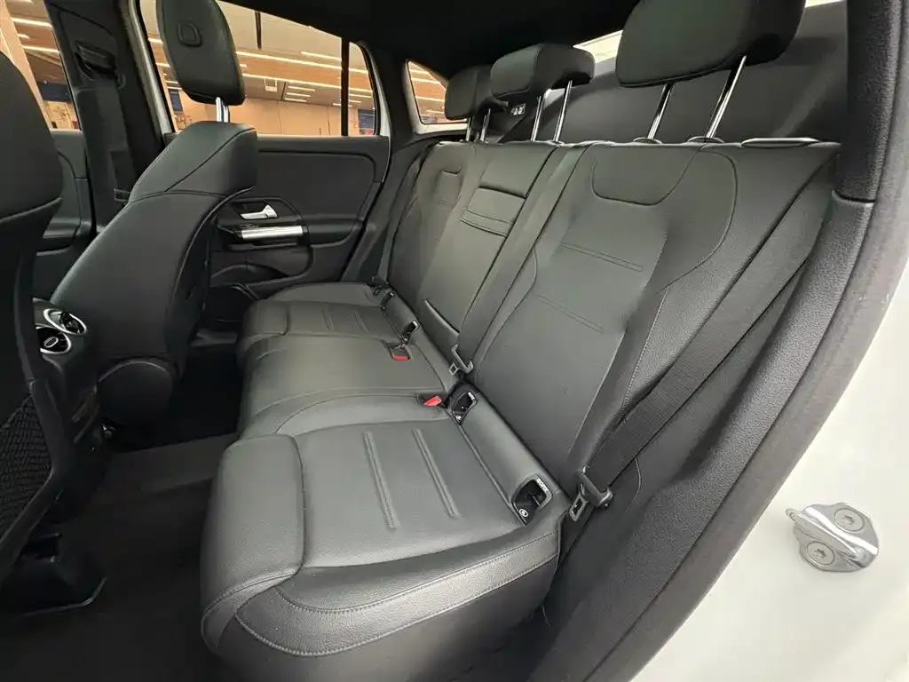 Mercedes-Benz GLA 2023 из CN, фото 7