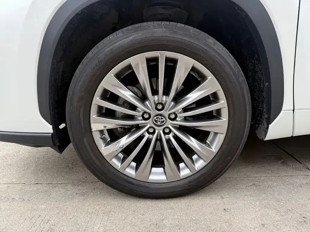Toyota Highlander 2022 из CN, фото 9