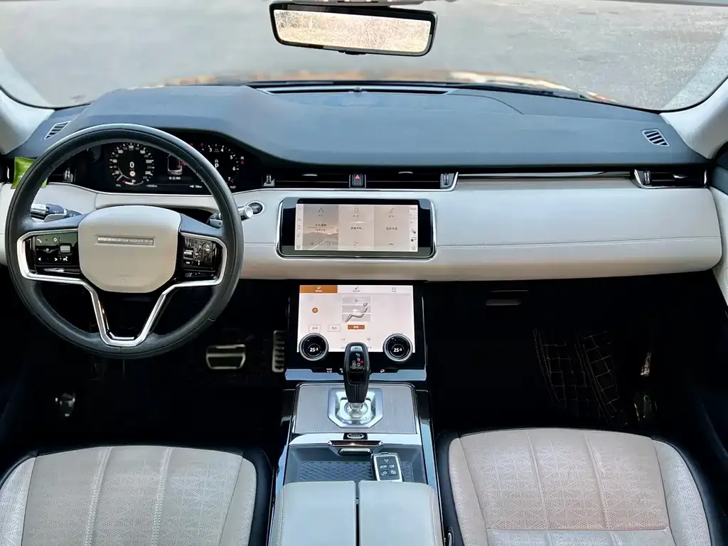 Land Rover Evoque 2023 из CN, фото 3
