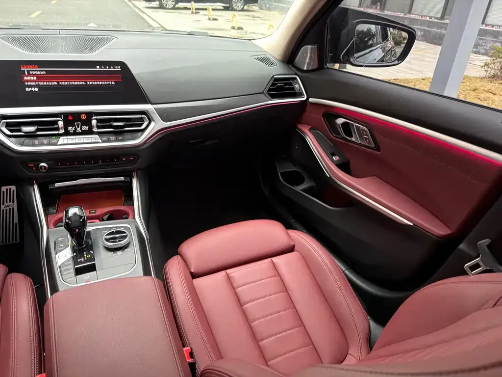 BMW 3 Series 2022 из CN, фото 4