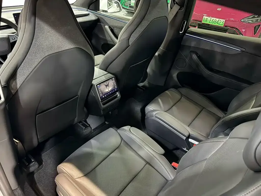 Tesla Model Y L 2026 из CN, фото 10