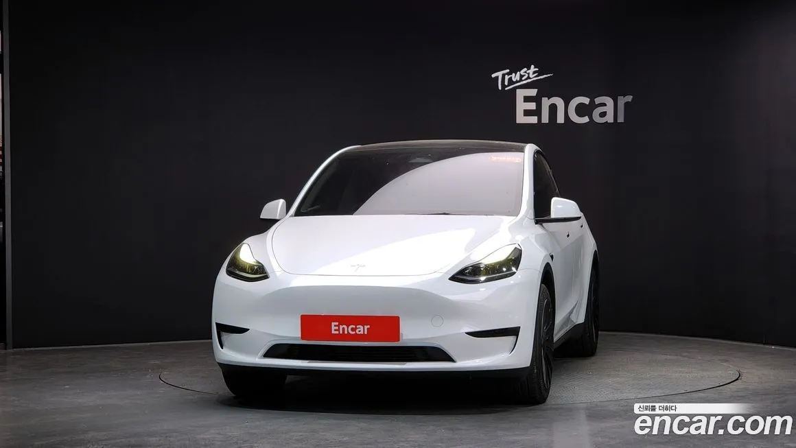 Tesla Model Y — фото 6